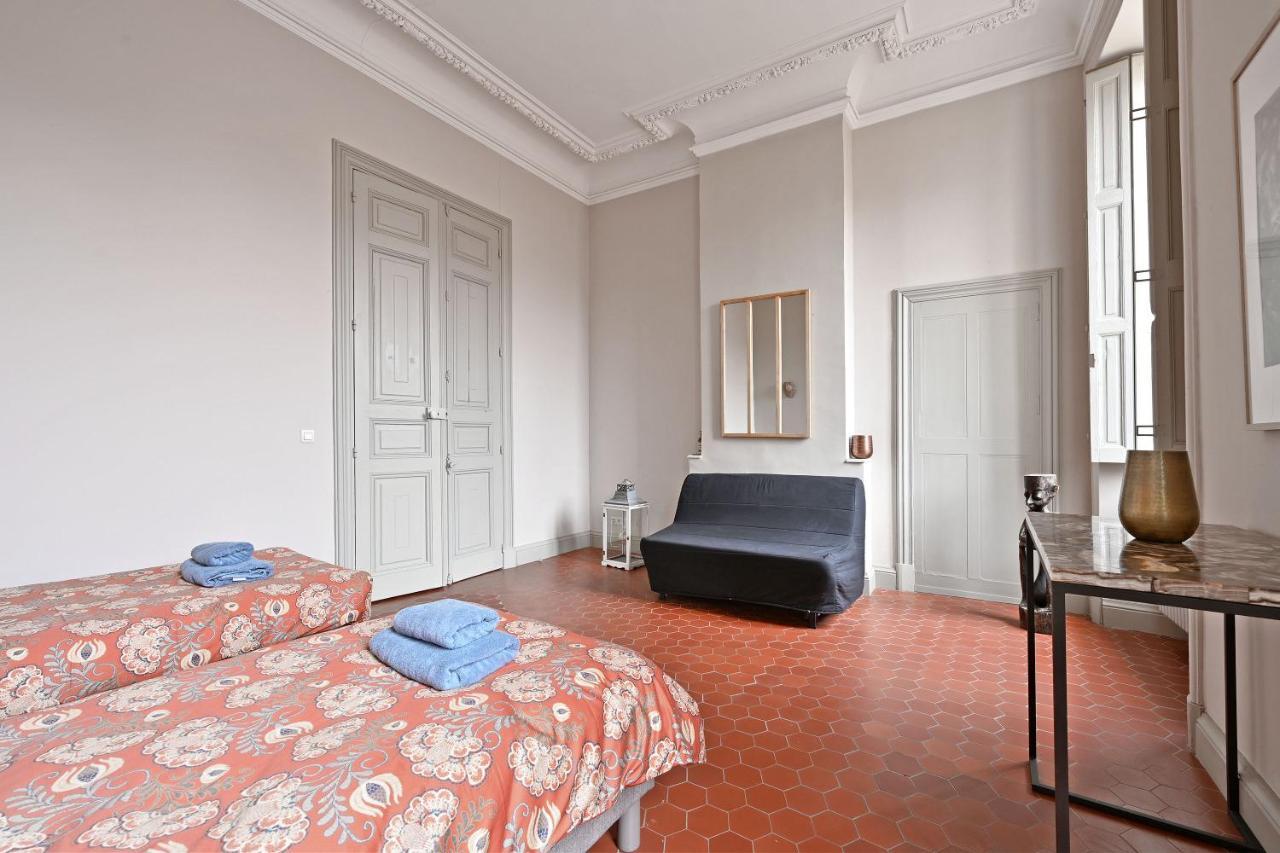 Appartamento Le Vieux Sextier - Ac Clim - Lumineux - Wifi - Hypercentre Avignone Esterno foto